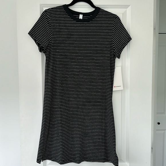 Lululemon NWT Classic- Fit Cotton- Blend T-Shirt Dress Size 4 - Picture 3 of 5